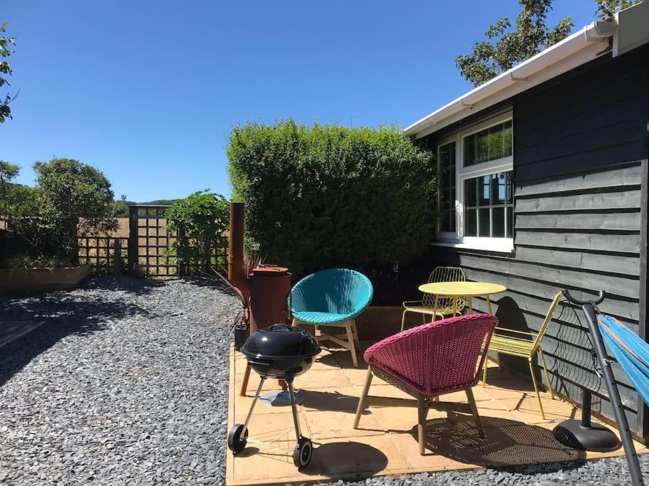 The Bay Cabin, Secluded Retreat Freshwater Bay Exterior photo